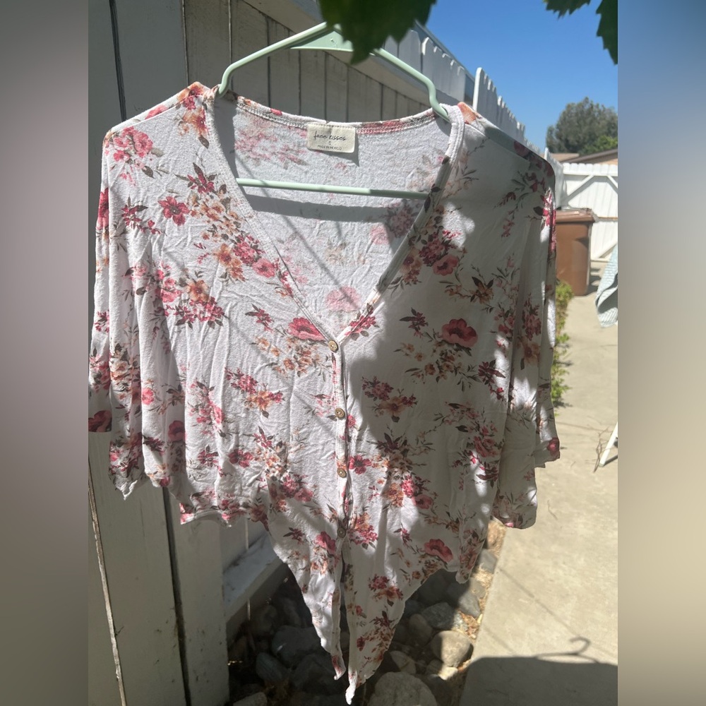 EUC Free Kisses Floral Blouse - Pink and White